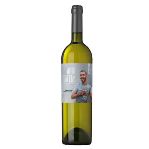 יין-לבן-לזכר-משה-בר-און